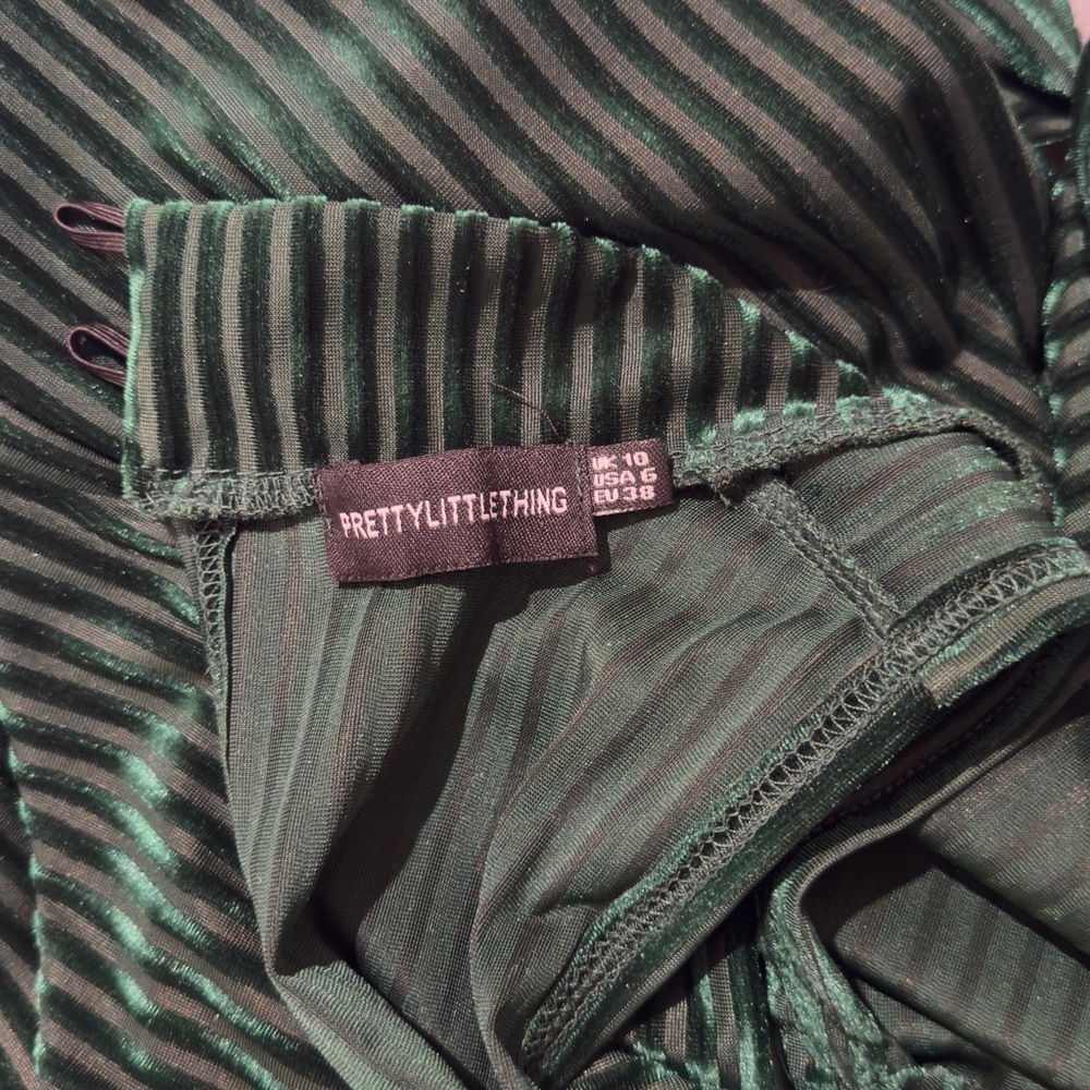 PrettyLittleThing Ribbed Green Jumpsuit - Picture 7 of 7